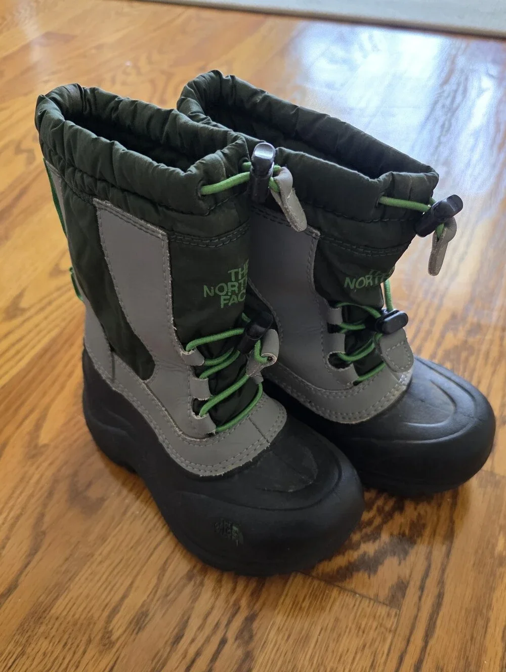The North Face Kids' Green & Gray Winter Snow Boots